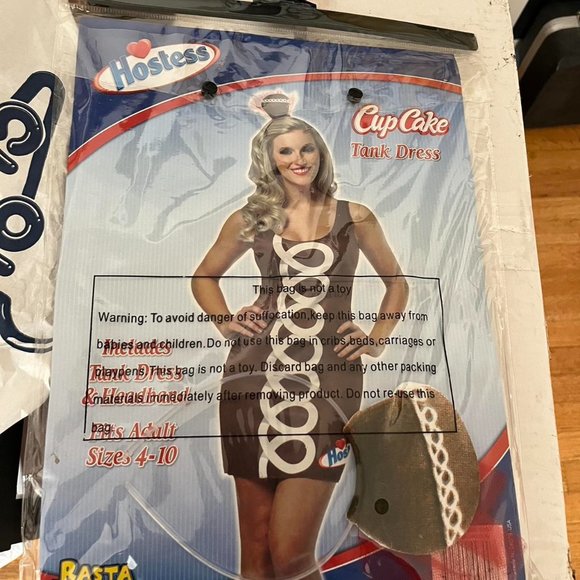 Hostess chocolate cupcake halloween costume - Picture 5 of 6